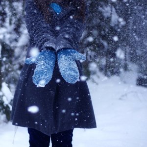 snow_girl_by_sweet_reality_xo-d37rmrr